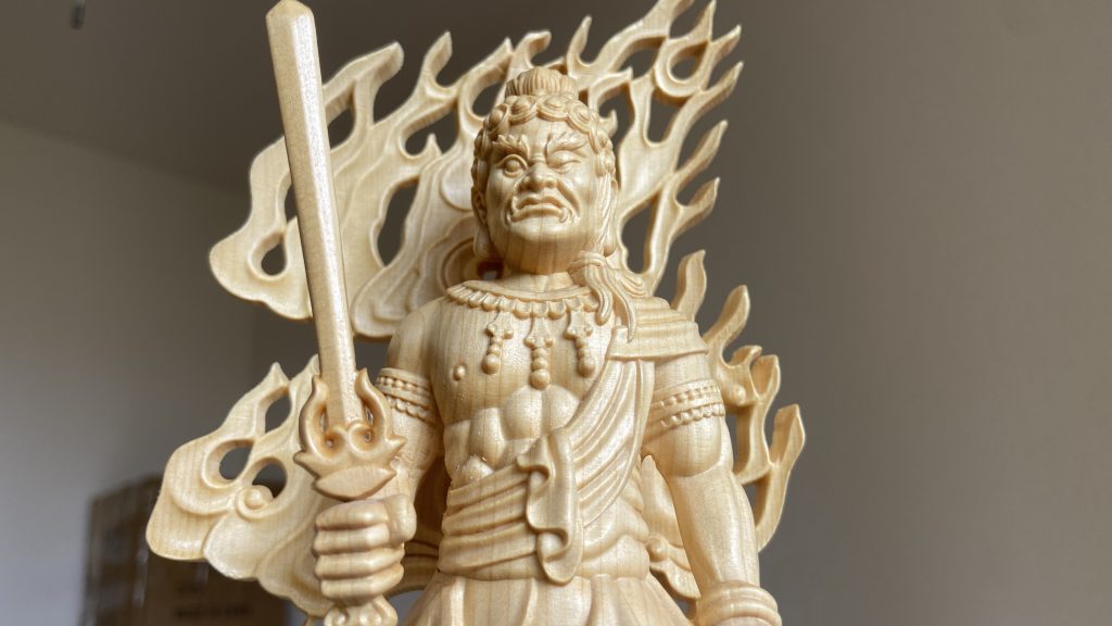 商品紹介】心の守護者！火炎光背 不動明王仏像のご利益と魅力を徹底